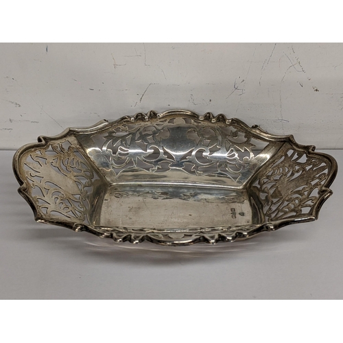 92 - An early 20th silver pierced basket, hallmarked Chester 1911, 115.7g
Location: 8.1