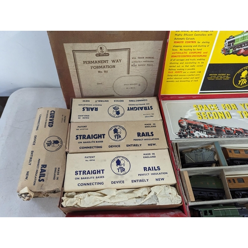 431 - Trix Twin Railway model railway items to include a boxed set with L.N.E.R locomotive and one other e... 