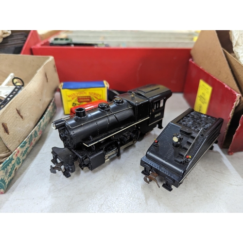 431 - Trix Twin Railway model railway items to include a boxed set with L.N.E.R locomotive and one other e... 