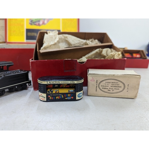 431 - Trix Twin Railway model railway items to include a boxed set with L.N.E.R locomotive and one other e... 