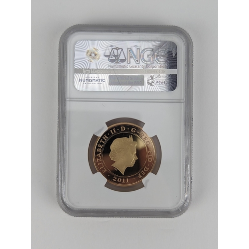 7 - United Kingdom - Elizabeth II (1952-2022), The Royal Mint, 2011, Mary Rose gold proof Two Pound coin... 