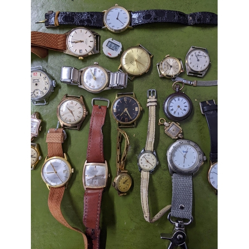 23 - Mixed watches to include a gents manual wind Sekonda, Accurist Automatic, Oris Star and others toget... 