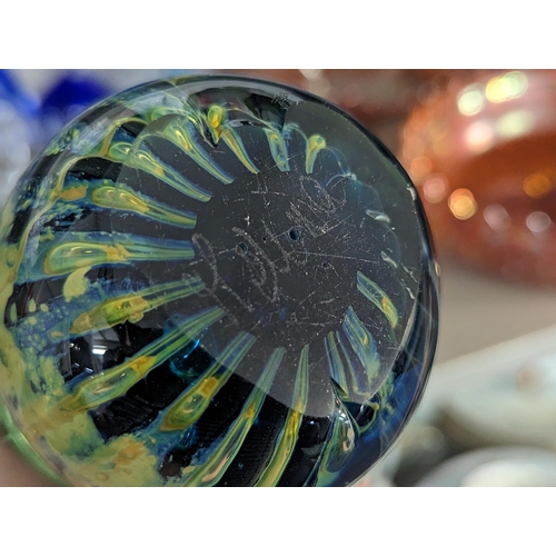 261 - A collection of Art glass to include Mdina paperweights in the form of a horse/knight chess piece, g... 