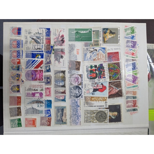 421 - Stamps - GB Victorian including Penny Black, Commonwealth, all world on pages, approval books and th... 