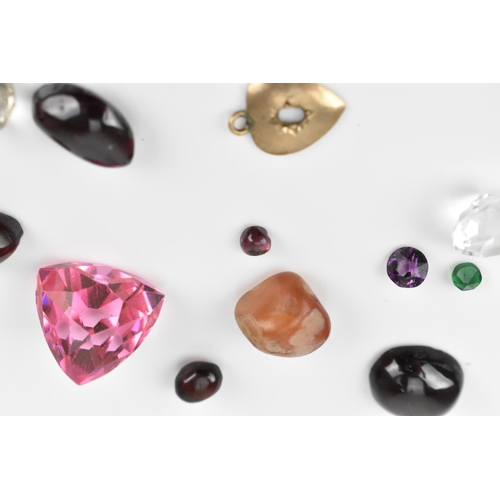 435 - A small collection of loose gemstones, to include opal, moonstone, amethyst, garnet and others
Locat... 