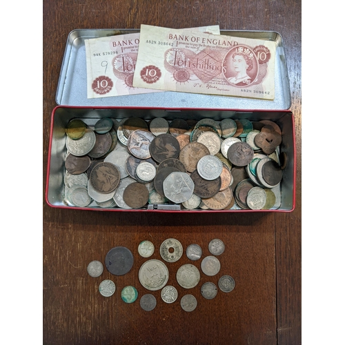 482 - Victorian and later coinage to include pennies, sixpence, and threepenny coins Location:PORT