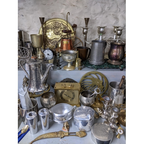 519 - A mixed lot of metalware to include a post-war turtle helmet Mk 4, cast iron and brass scales with w... 