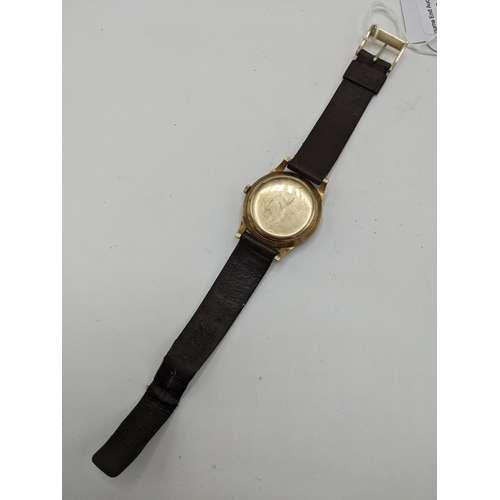 A Nivada automatic, 9ct gold cased wristwatch having a silvered