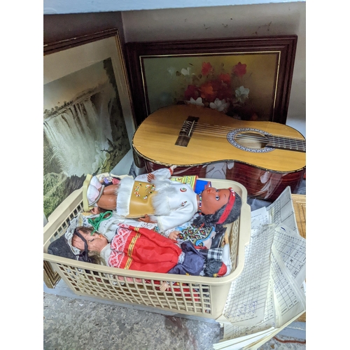 160 - A mixed lot to include a Jose Ferrer El Primo guitar in slip case, a folding box chess set with carv... 