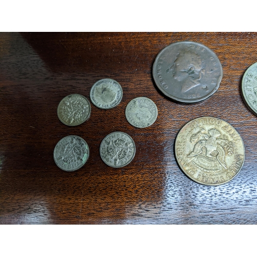 168 - A small group of British, American coinage, along with commemorative coins to include some pre 1948 ... 