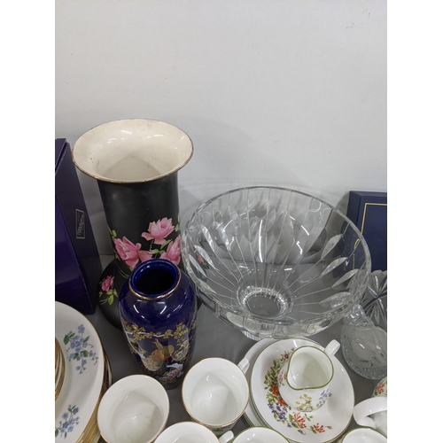 224 - A mixed lot to include glassware, Dartington Crystal, Royal Albert Crystal, Queen Anne part tea/dinn... 