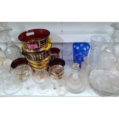 250 - Mixed 20th century glassware to include two 1950's vases A/F and matching tumblers, various decanter... 