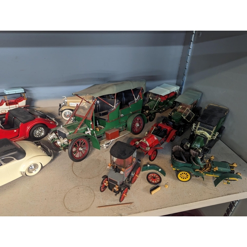 308 - A group of built plastic models of classic cars A/F to include a boxed Alfa Romeo 1750-60 kit A/F
Lo... 