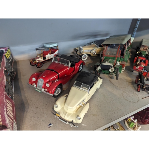 308 - A group of built plastic models of classic cars A/F to include a boxed Alfa Romeo 1750-60 kit A/F
Lo... 