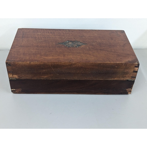 312 - A late 19th/early 20th century mahogany writing box, A/F 40.5cm x 13cm
Location: 1.4