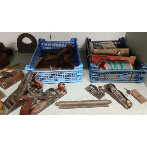 34 - Vintage tools to include a British Pibro Bran wooden plane, a small K Groom plane, and others, toget... 