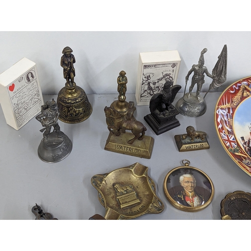 85 - The Battle of Waterloo related souvenirs and items to include ornaments, ashtrays, figures, miniatur... 