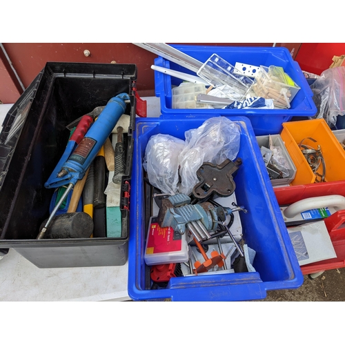 181 - Mixed tools to include a grease gun, hammers, brackets, vice and other items
Location: CON