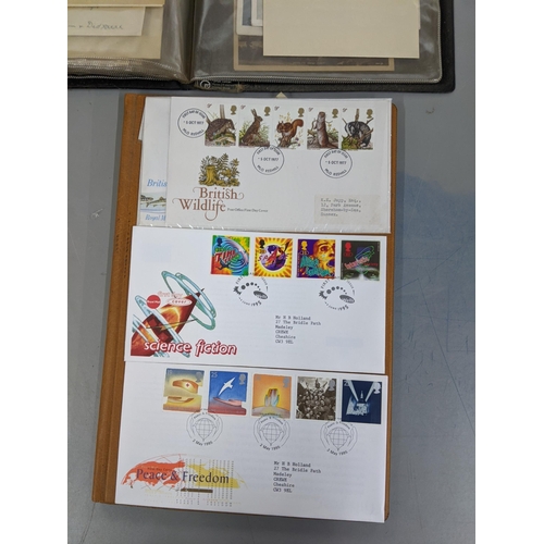 386 - A mixed lot to include letter cards, first day covers to include British wildlife post office first ... 