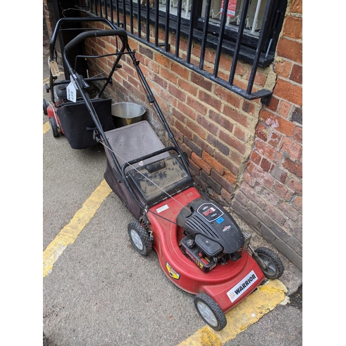 A Briggs & Stratton 500 series lawn mower, Location G