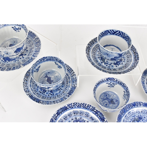 30 - Six Chinese Qing dynasty blue and white cups and saucers, 18th century, Qianlong period (1736-1795),... 