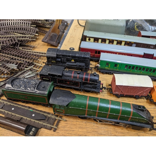 1 - A Hornby Dublo 00 gauge train set to include three engines, carriages, track and accessories Locatio... 