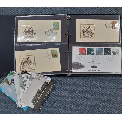 136 - A quantity of First Day covers, 1980's and 1990's, housed in a green folder together with a small qu... 