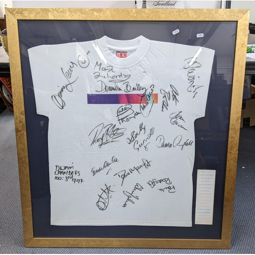 37 - A T-Shirt signed by various athletes, World Championships Seville 1999 signed Denise Lewis, Marlon D... 