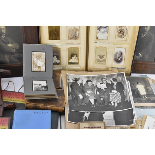 205 - A collection of photographs, letters and ephemera related to the Blatchford family, comprising a pho... 