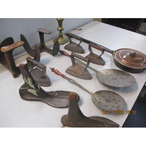 256 - Metalware to include shoe lasts, flat irons, bed warmer, candlestick, chestnut roaster and other ite... 