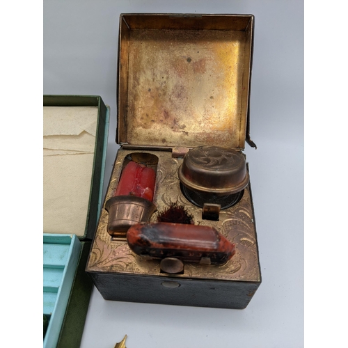 271 - A travelling inkwell set, together with loose nibs, a seal and other items Location:4.3