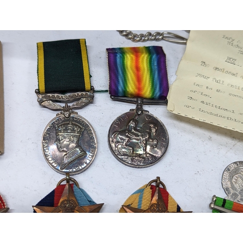 351 - A group of WWII medals to include 1939-1945 British War medals, the Defence Medal, Campaign stars to... 