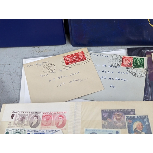 142 - Mixed stamps and First Day Covers mostly in albums to include George V Silver Jubilee examples, Cypr... 