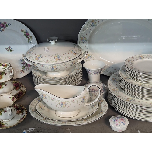 164 - Mixed china to include a small quantity of Royal Albert Old Country Rose and a Wedgewood Pimpernel p... 