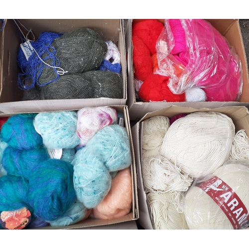 337 - A large quantity of wool to include double knitting yarn, Robin Mardis Gras boucle fashion yarn and ... 