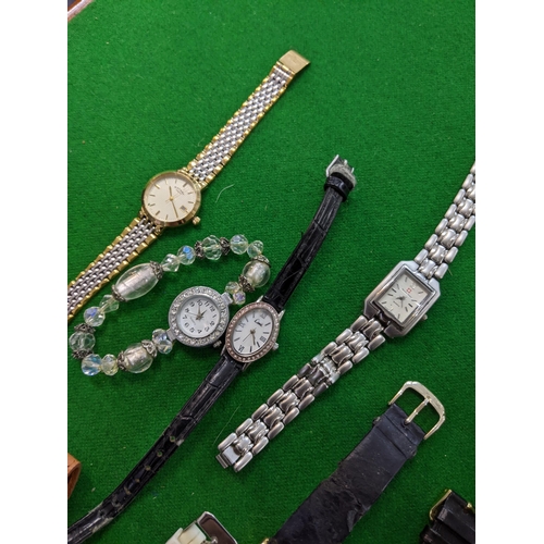 229 - A quantity of mainly quartz and fashion watches to include Slazender, Clifford James, Avia, Citron, ... 