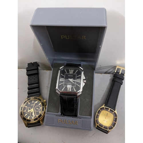 492 - Three watches to include a boxed gents Pulsar quartz watch, Location:TABLE