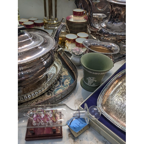 203 - Mixed silver plated items to include trays, tea pots, candlesticks, a Wedgwood vase, a Lilliput Lane... 