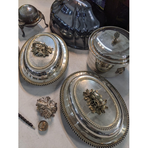 223 - A mixed lot to include a white metal toddy ladle, two silver plate entrée dishes and others
Location... 