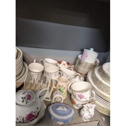 234 - A mixed lot to include Wedgwood part tea/dinner service in Rosemeade pattern, The Botanic Garden par... 