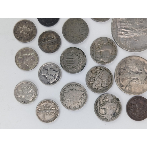 24 - United States of America - late 19th and early 20th century coinage to include 1939 and 1941 'Libert... 