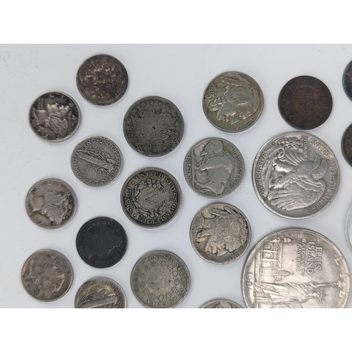 24 - United States of America - late 19th and early 20th century coinage to include 1939 and 1941 'Libert... 