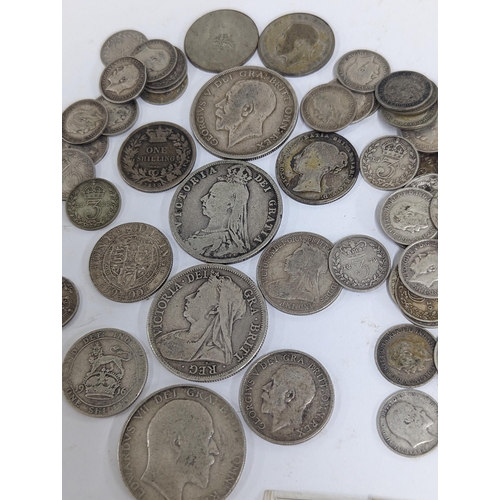 3 - United Kingdom - late 19th/early 20th century British silver coinage, comprising of half crowns, Shi... 