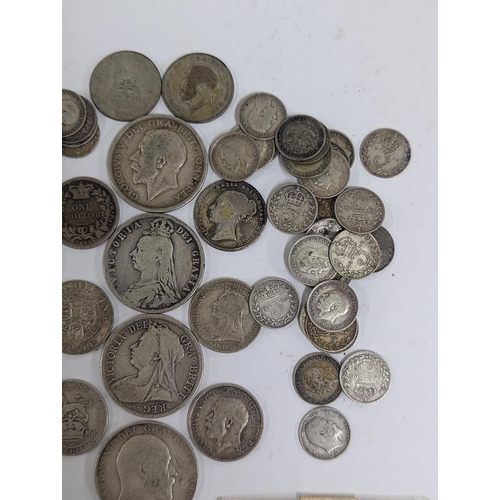 3 - United Kingdom - late 19th/early 20th century British silver coinage, comprising of half crowns, Shi... 