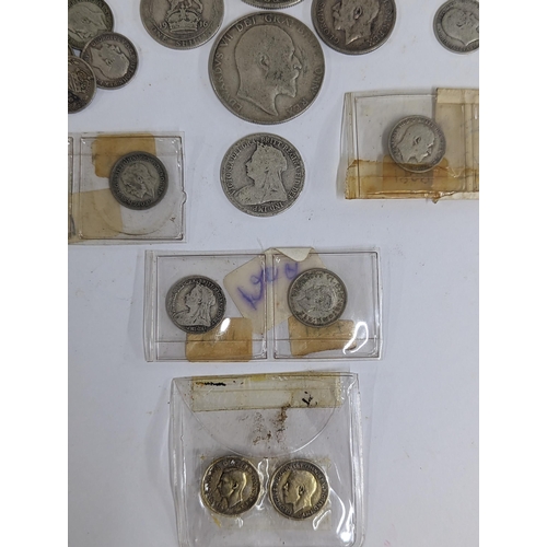 3 - United Kingdom - late 19th/early 20th century British silver coinage, comprising of half crowns, Shi... 