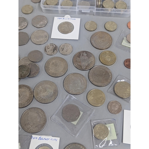 67 - Mixed coins to include a collection of £1 coins, commemorative crown/£5 coins, 50p and 10ps along wi... 