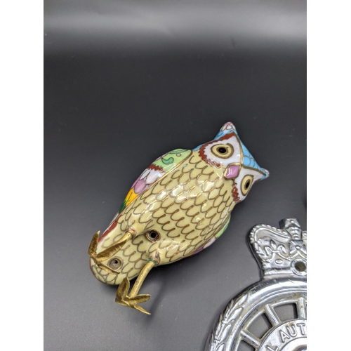 83 - Collectables to two cloisonne model owls, a silver and gold rob watch A/F, miniature medals and a Ro... 