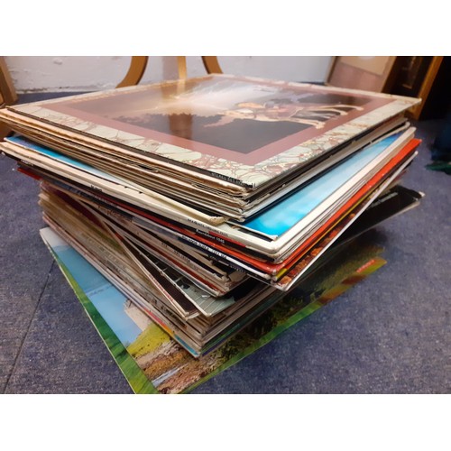 210 - A quantity of LP's to include Liberace, The Spinners and classical compilation albums. Location:RWF