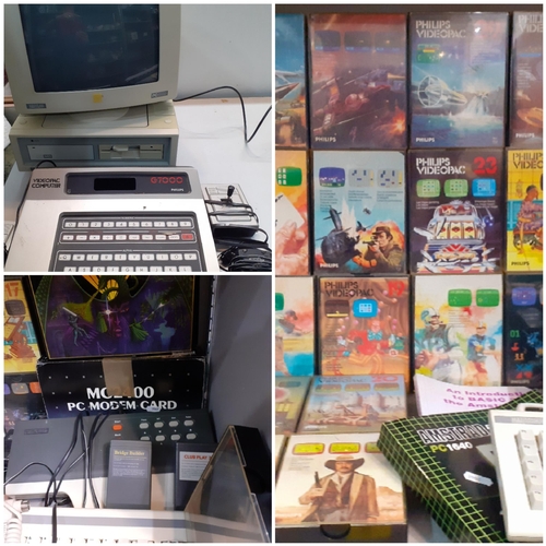 50 - Ab Amstrad 640k personal computer PC-ECD, together with a BBC Bridge console and two games, a Philip... 