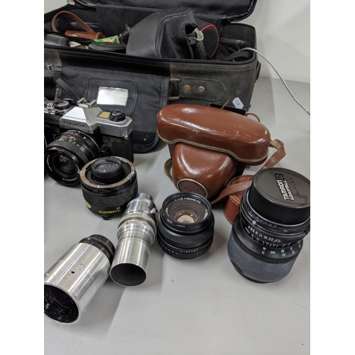 26 - Photographic equipment to include Fujica STX-IN, Kodak Easy Share Z700, Agfa Ambi Silette and others... 